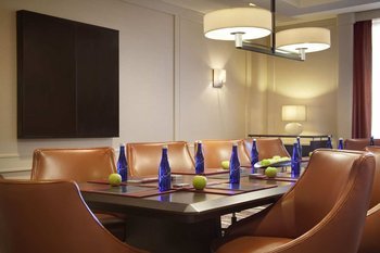 Hilton New York Jfk Airport Hotel