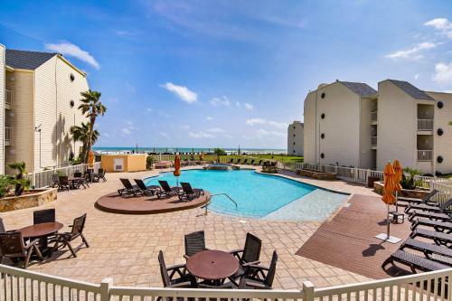 Fully Renovated Beachfront Villa With Picture Perfect Ocean Views