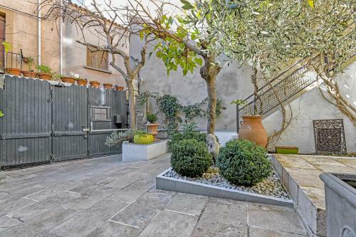 Hostal Maison Capucine
