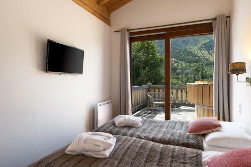 Chalet Zebra