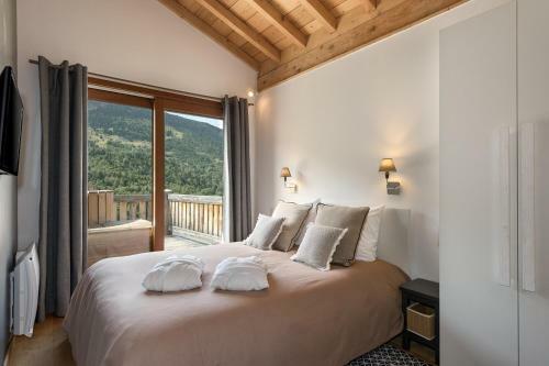 Chalet Zebra