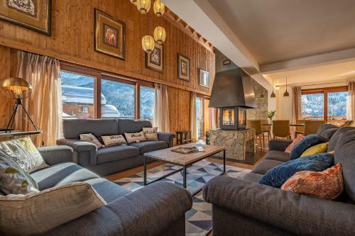 Chalet Zebra