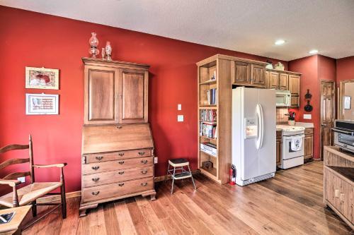 Pet-friendly Abingdon Abode With Yard And Grill!