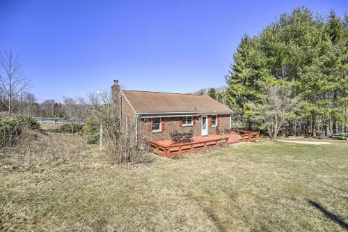 Quaint Creekside Home With Spacious Deck And Yard
