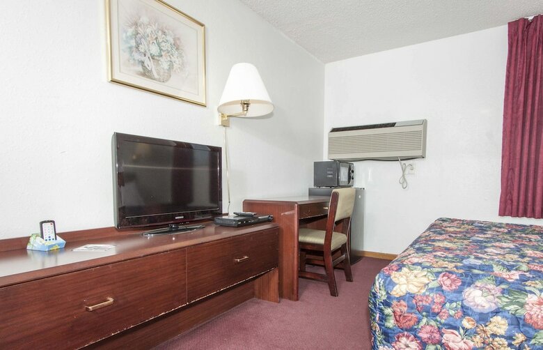 Motel Oak Grove Inn