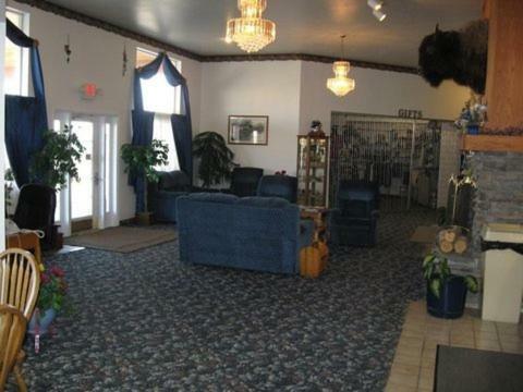Motel Glacier Gateway Plaza