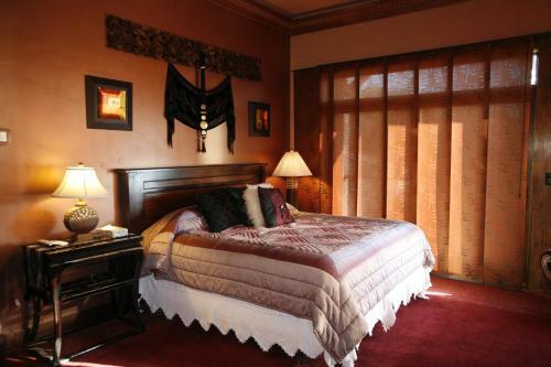 Posada Swan River Inn