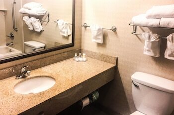 Hotel Comfort Inn & Suites Harrisonville