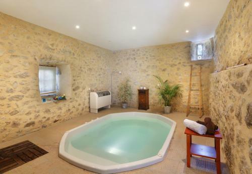 Bed & Breakfast Chateau De Montfroc