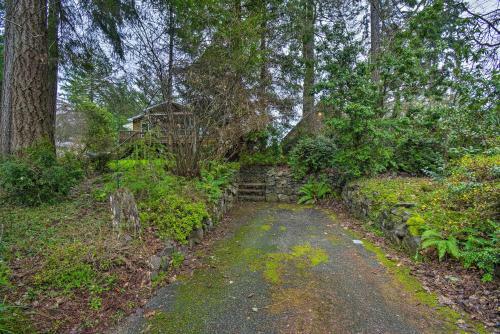 Coastal Cabin With Puget Sound And Rainier Views!