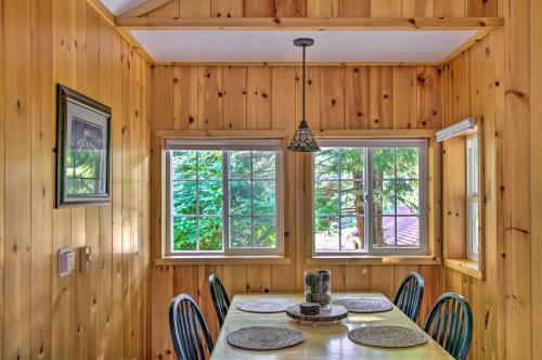 Elk Hideaway Ashford Cottage With Hot Tub!
