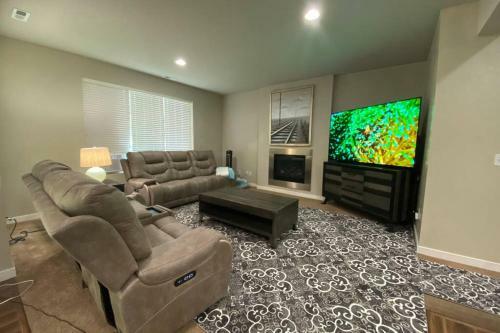 Quieter Villa: Neighborhood, Closer To Boeing