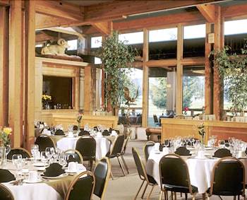 Hotel Grouse Mountain Lodge