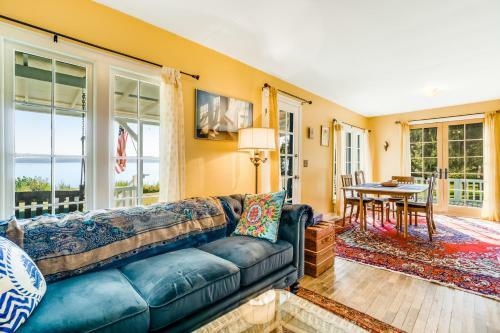 Time For Teal Beach Cottage