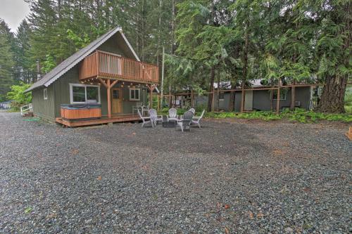 Packwood A-frame With Hot Tub, By Mt Rainier!