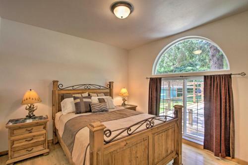 Serene South Bend Family Escape Dogs Welcome