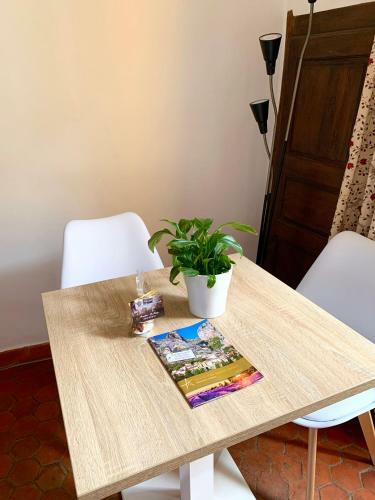 Apartamento Le 1835, Studio Rouge-corail