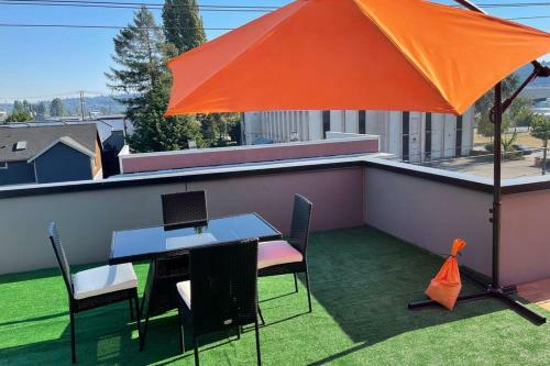 Apartamento Cheerful New Modern Townhome Close To Downtown