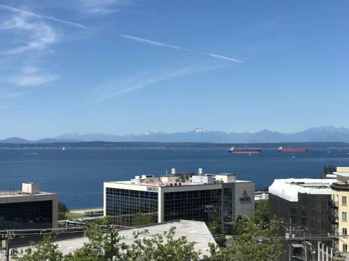 Apartamento Top Floor Water View Oasis Near Space Needle & Waterfront