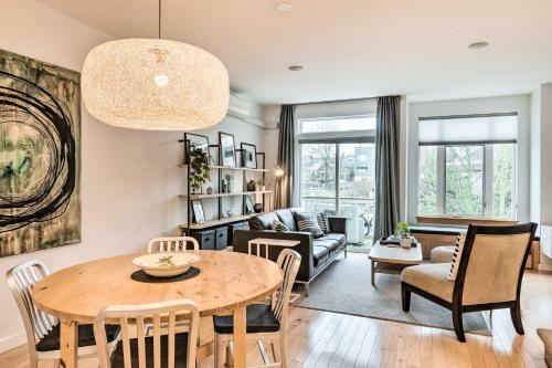 Eclectic Seattle Townhome Less Than 3 Mi To Downtown!