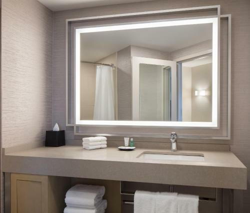 The Westin Crown Center Hotel