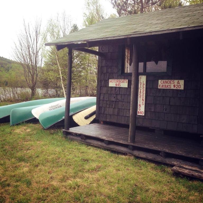 Bulldog Camps & Lodge