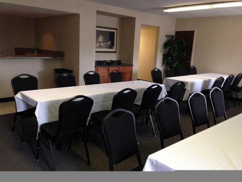 Hotel Norwood Inn & Suites La Crosse