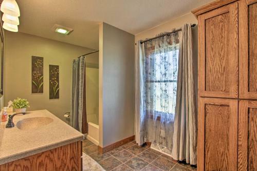 Cozy Pepin Home - 2 Blocks To Beach And Marina!