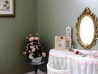 The Hill House Bed & Breakfast