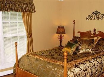 The Hill House Bed & Breakfast