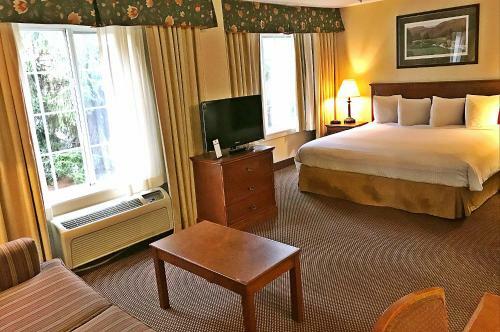 Hotel The Lotus Suites At Midlane Golf Resort