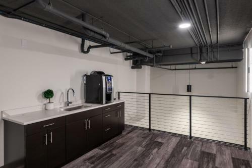 Apartamento Flexhome Skywalk To Fiserv U2 Rooftopgymparking