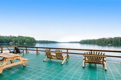 Cedar Cabin On Plum Lake