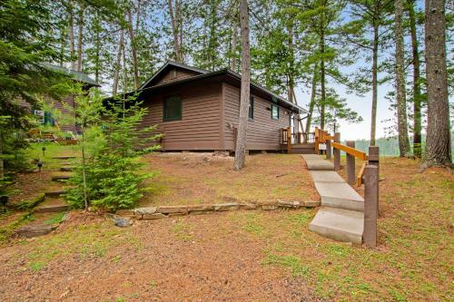 Cedar Cabin On Plum Lake