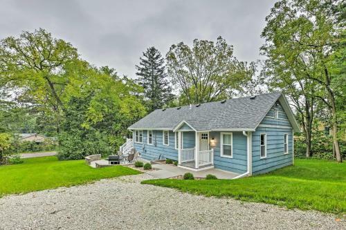 Updated Twin Lakes Cottage, Walk To Lake Mary
