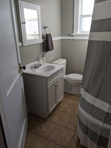 Apartamento The Lewis House-upper Level-a Peaceful Spot!