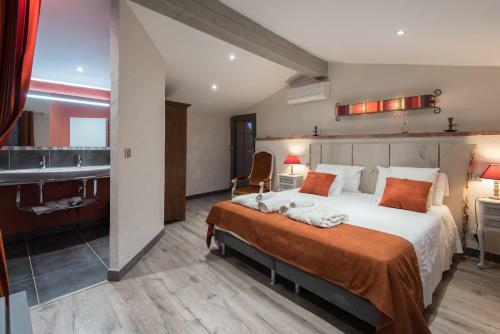 Hostal Le Mas Des Colombes