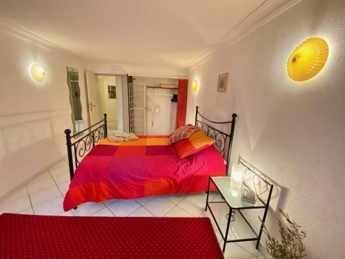 Le Petit Castel