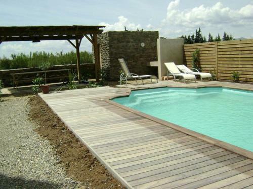 Pleasant Apartment In Olonzac Near Lakebeach