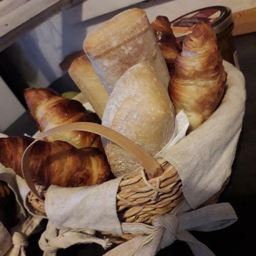 Bed & Breakfast La Maison de Marie-jeanne - Chambres Et Table D'h�tes