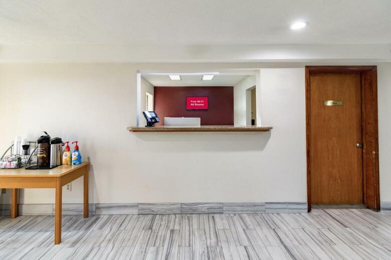 Motel Red Roof Inn Cadiz