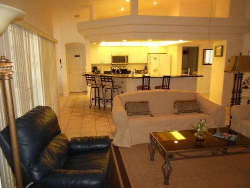 Sunset Hideaway Villa Louise Home