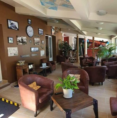 Hostal La Maison Des Alpilles