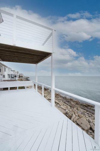 Grandview Waterfront Lux Manor