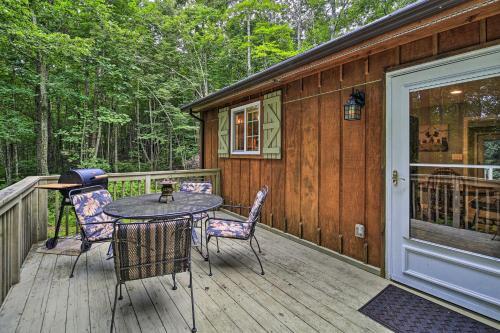 Cabin Hideaway With Fire Pit - 20 Mi To Floyd!