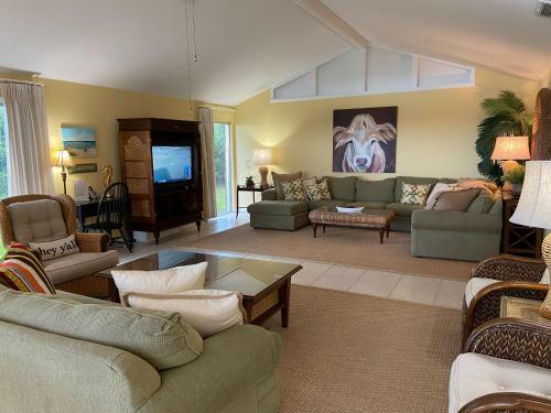 Surfside Beachfront Paradise By Jekyll Realty