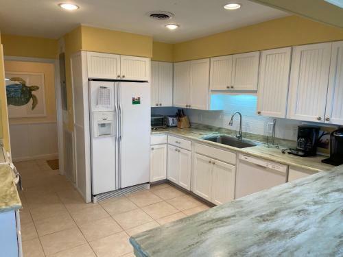 Surfside Beachfront Paradise By Jekyll Realty