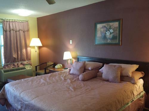Motel First Western Inn - Fairmont City