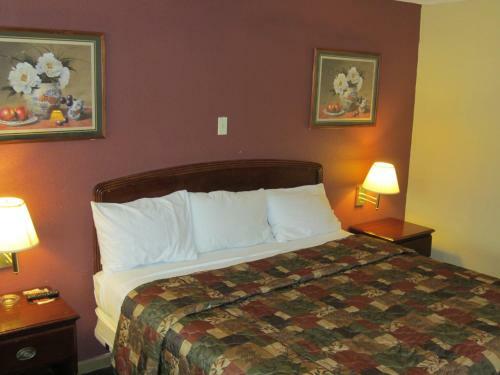 Motel First Western Inn - Fairmont City