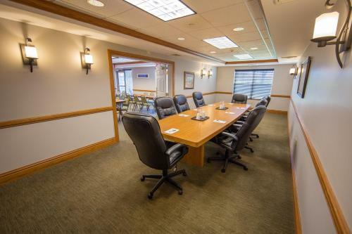 Hotel Country Inn And Suites Portage